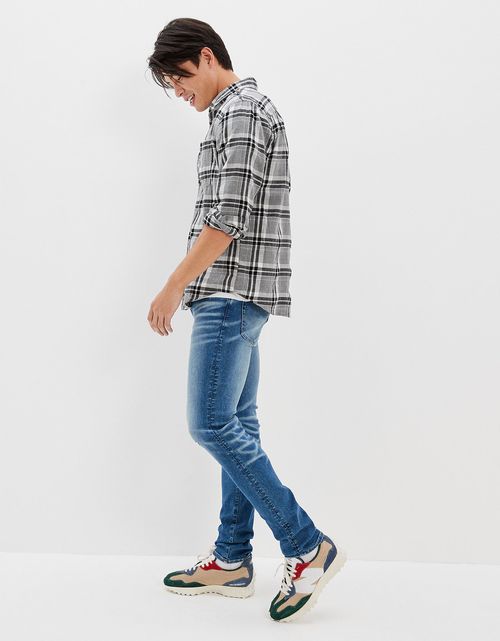 Jean  Skinny AE  360 Distressed Athletic.