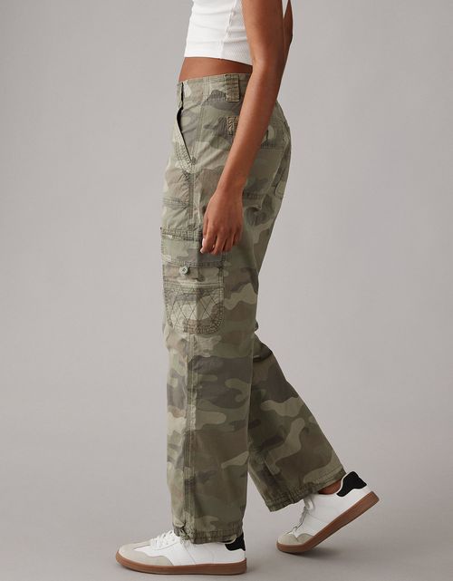 Jogger Aeo tipo cargo camuflado