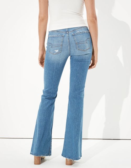Flare Jean AE con rotos de tiro súper alto
