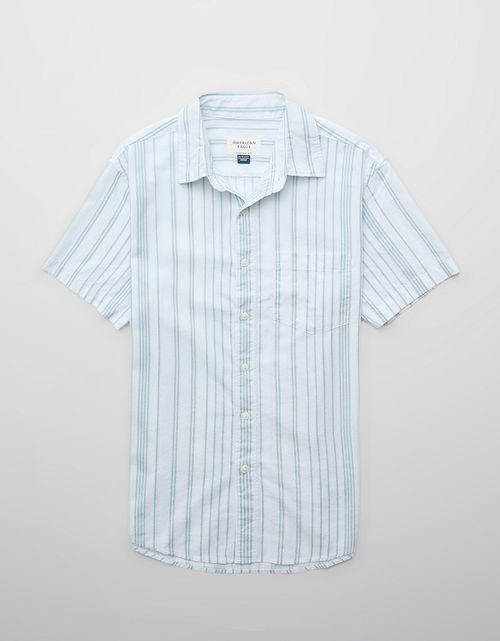 Camisa abotonada junto a la piscina Ae