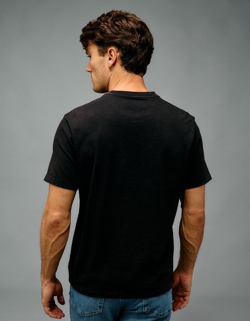 Camiseta gráfica con logotipo icónico Ae